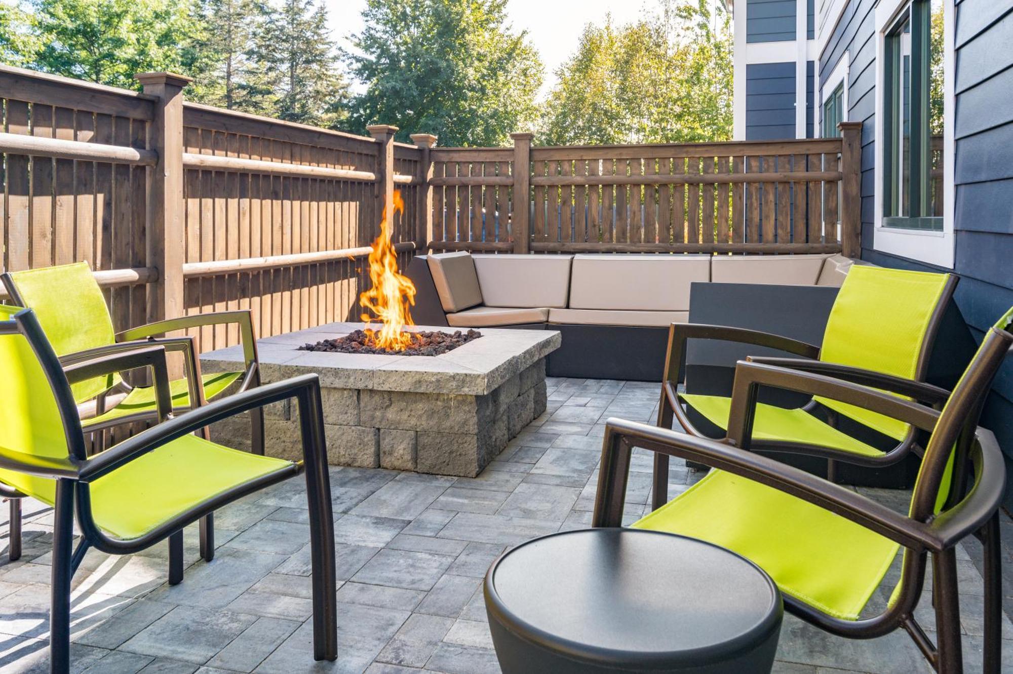Springhill Suites By Marriott Freeport Brunswick Bagian luar foto